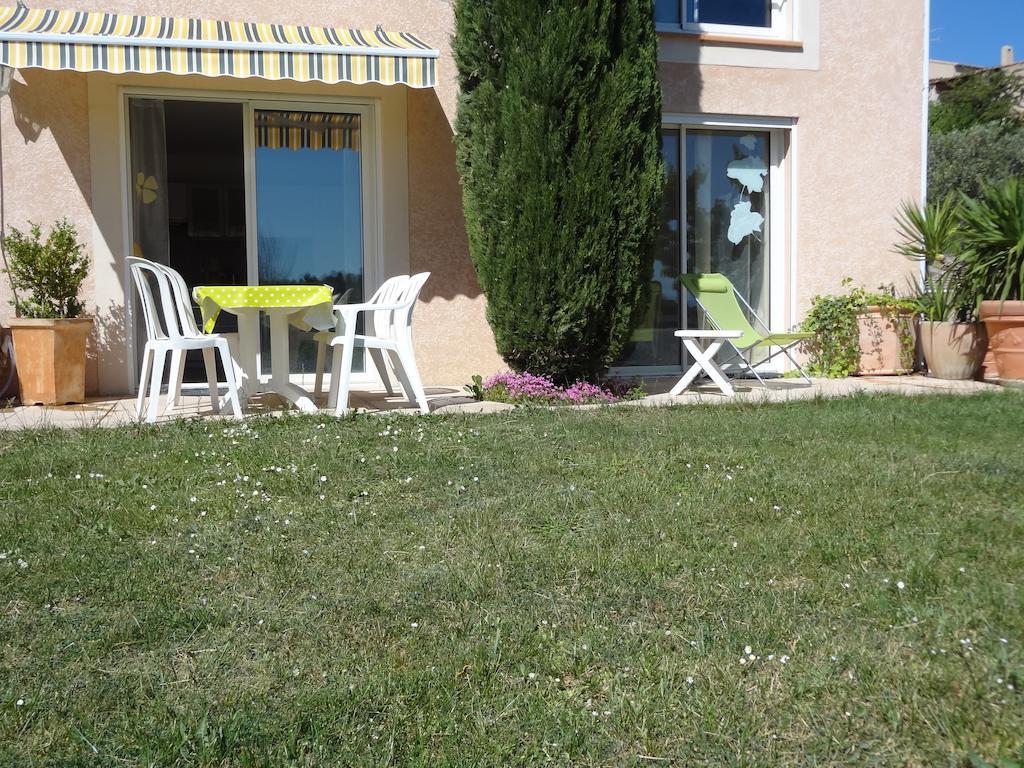 Apartamento Les Chevrefeuilles Manosque Habitación foto