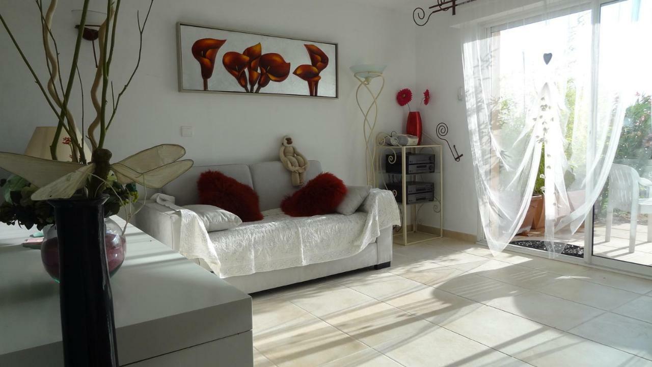 Apartamento Les Chevrefeuilles Manosque Exterior foto
