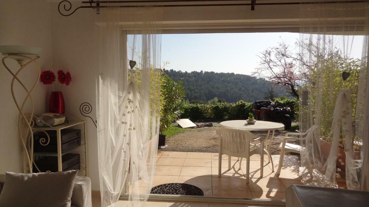 Apartamento Les Chevrefeuilles Manosque Exterior foto